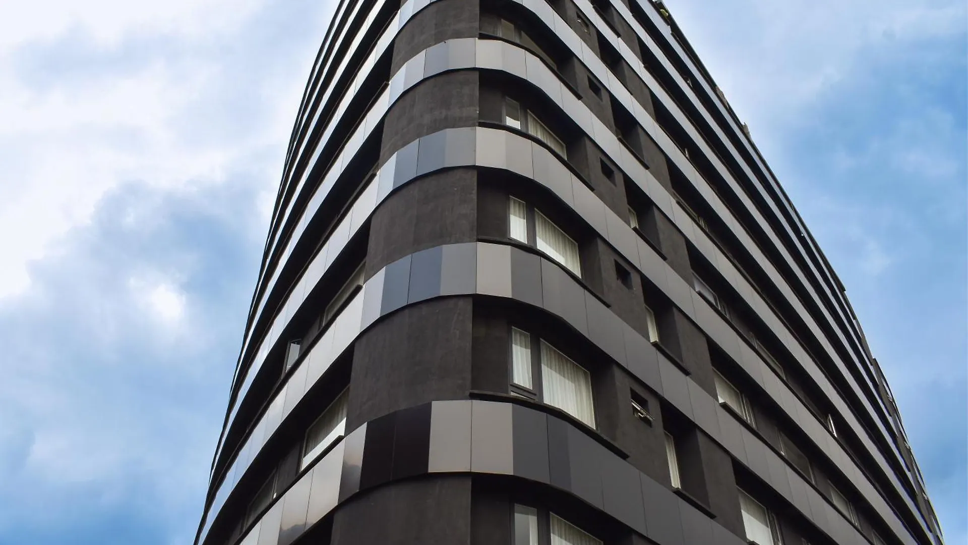 Vou Suites Bogotá Hotel
